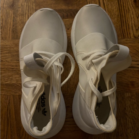 Adidas white sneaker - Picture 2 of 3